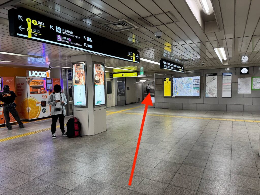 大阪駅からFLALUクリニック大阪梅田院