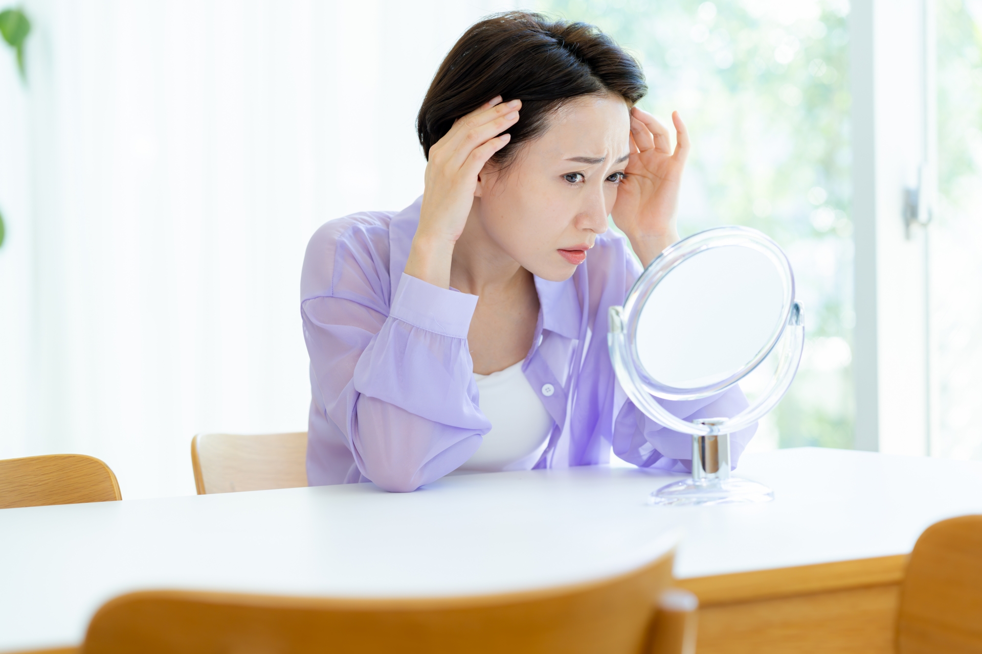 FAGAを気にする女性イメージ