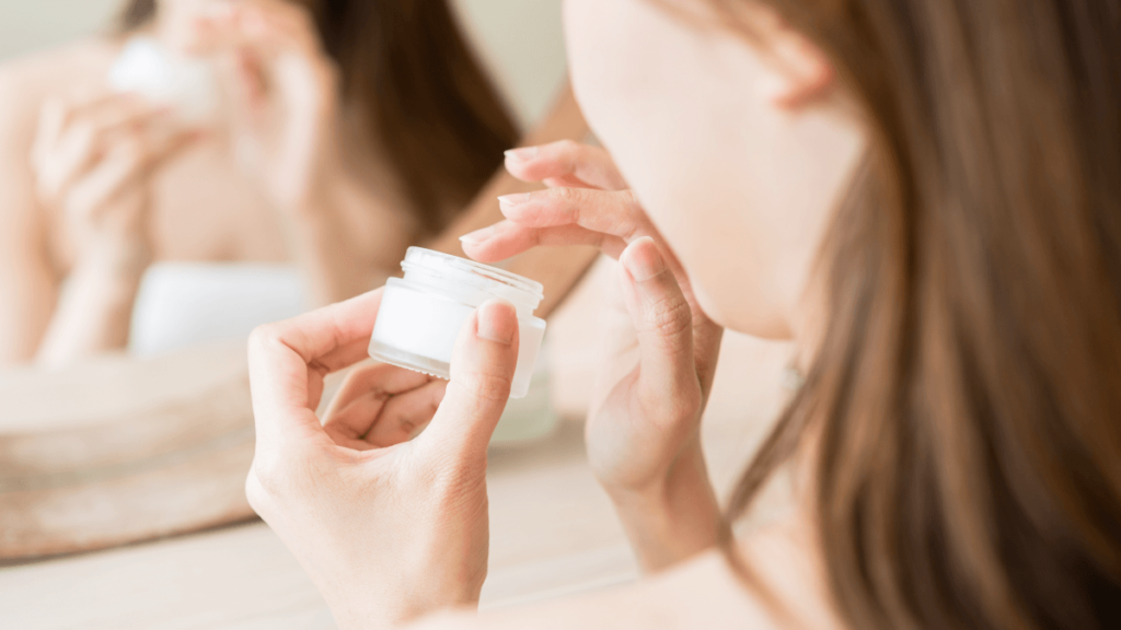 肝斑記事_ハイドロキノンは肝斑に使える?使い方の注意点