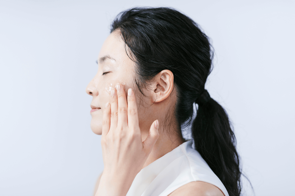 1_レアセラム_女性_6