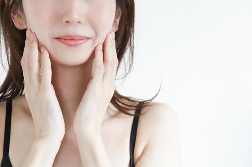 シミ取りはしないほうがいい?そう言われる理由